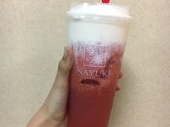 霸气芝士草莓-奈雪的茶(市百一店)