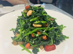 果仁菠菜-柒號馆天津菜·八珍豆腐·牛窝骨