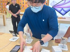 -Apple零售店(玄武湖店)