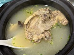 土老母鸡汤-胡老三家土菜馆·老店地方特色菜·招牌茅山地锅老鹅