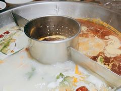 -佬土鹅肠火锅(解放路店)