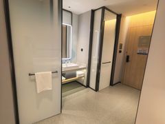 -上海虹桥西郊假日酒店