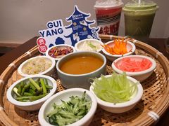 -包整·丝娃娃(甲秀楼景观店)