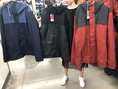 -迪卡侬(顺峰山店)