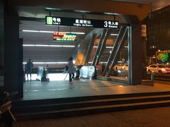 -星湖街(地铁站)