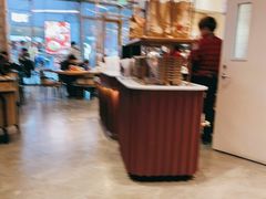 大堂-Tims天好咖啡·贝果(雁展路万象天地店)
