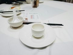 餐具摆设-稻香酒家·34年老字号·港式粤菜(汉街店)