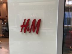 -H&M(鹏欣水游城店)