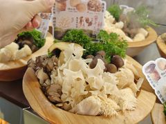 -楠小云·云南鲜菌·鲜牛自助火锅(九眼桥店)