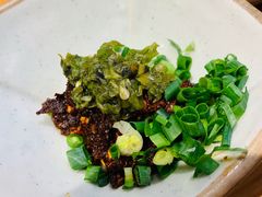 -野山舂·贵州现舂酸汤火锅(鸿通城店)