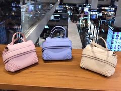 -文艺复兴百货(米兰大教堂广场店)