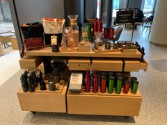 零售区-星巴克臻选(上海合生汇1F店)