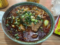 -胥佳烧鸡公牛肉面馆