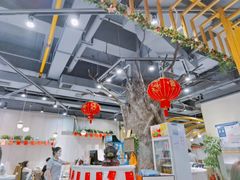 大堂-虾吃虾涮.虾火锅.肉蟹煲(步步高梅溪新天地店)