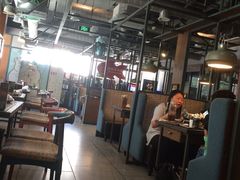 大堂-鸣记脆皮烤鱼·海鲜烤鱼(三八广场店)
