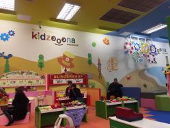 -莫莉幻想儿童乐园(三河燕郊永旺店)