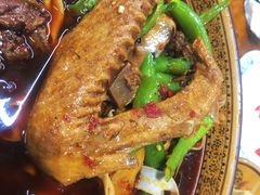 -一品红烧鸭特色川菜(三岔湖店)
