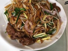头抽干炒牛河-清心鸡沙田乳鸽店·非遗传承(石溪店)