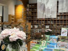 -猫的天空之城概念书店(苏州平江店)