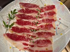 -山川小町·极番烧肉(新地假日广场店)