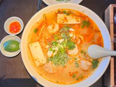 -大头虾越式风味餐厅(光明广场店)