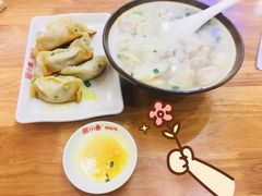 鲜肉小馄饨-小姜锅贴(凤凰街店)
