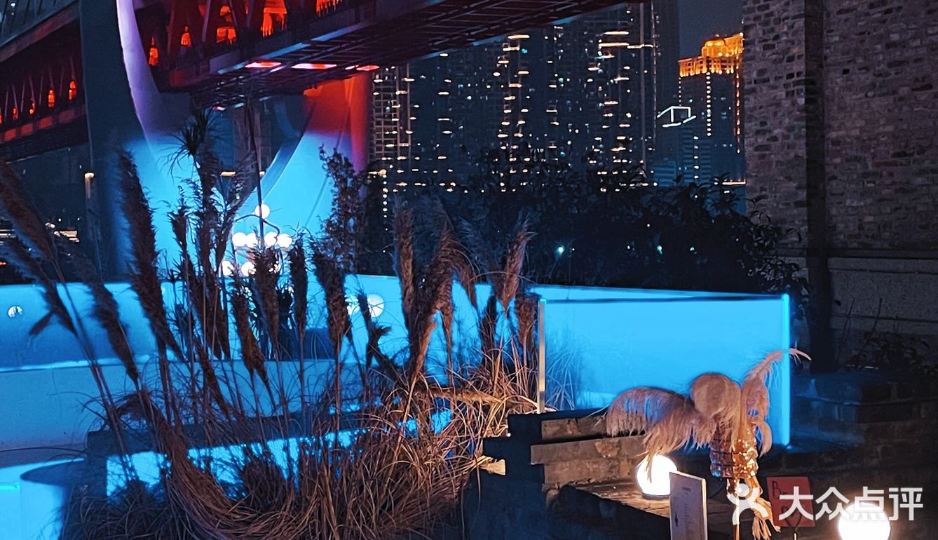 情侣约会|绝美夜景🌃吹吹江边的风