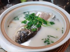 砂锅鱼头汤-鱼水情·农家菜·大鱼头(南山竹海店)
