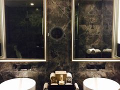 -榛悦隆堡成都酒店(春熙路太古里店)