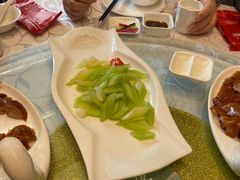 -湖庭壹品鸭王·传统北京烤鸭·别墅私房菜·庭院宵夜(江宁店)