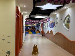 -蓝旗亲子游泳(范湖万达广场店)