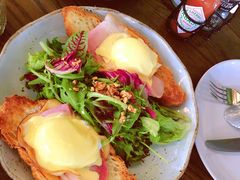 -ROAST coffee & eatery