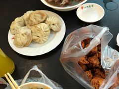 -小胖包子王(光明楼店)