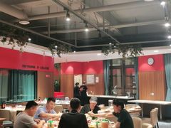 大堂-永红源啤酒·烧烤·海鲜·大排档(青特城店)