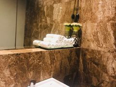 -Lam Vien Restaurant