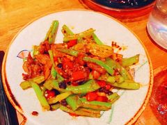 -胡桃里乐队酒馆