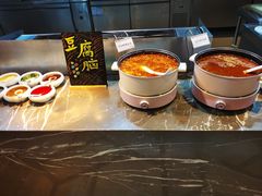 -南郊宾馆·风味自助餐厅·山东十六地市特色菜