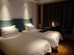 -天港漫非酒店(宁波火车站联丰地铁站店)