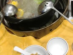 -濠轩阁特色生蚝火锅(水湾路店)