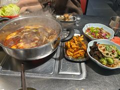 -马路牙子烧烤音乐酒馆(望京店)