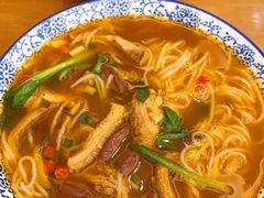 -邱芳粉店(迎宾大道旗舰店)