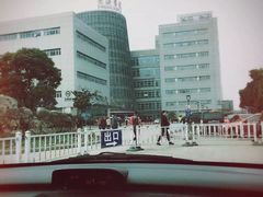 -上海长海医院-地下停车场