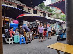 -十一街苍蝇馆子转经消江湖菜(九眼桥十一街店)