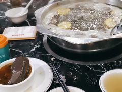 -牛一煲美食(江高店)