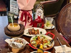 -秘密旅行Bonjour(黑金冠 江南西店)