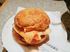招牌菠萝包-华嫂冰室(湾仔店)