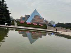 -上海市龙华烈士陵园