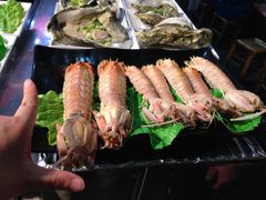 -六合夜市