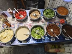 -黔有有贵州酸汤夺夺粉火锅(五味十字店)