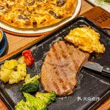 今天回童年的快乐老家次披萨啦🍕